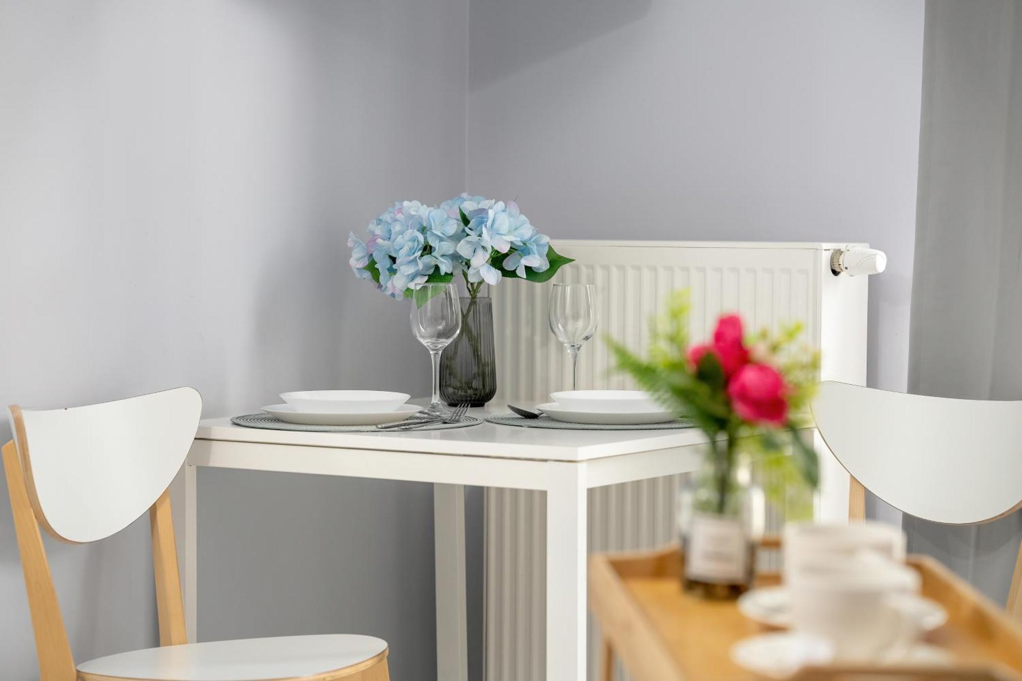 Stylowe I Eleganckie Studia Very Berry W Poznaniu By Noclegi Renters Εξωτερικό φωτογραφία
